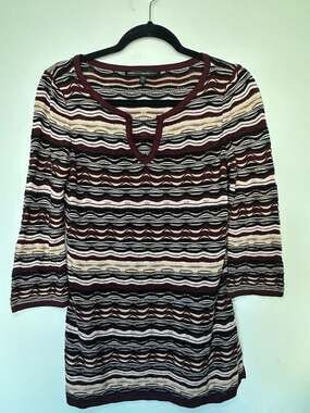 White House Black Market Striped Keyhole Knit Tunic Sweater Maroon Black Size M